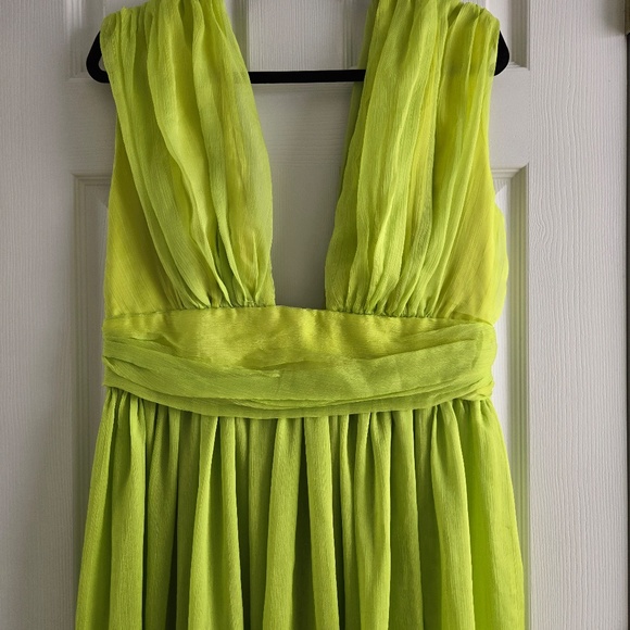 Miss Circle Valley Of Angels Lime Chiffon Pleated High Slit Maxi Dress - Picture 8 of 12